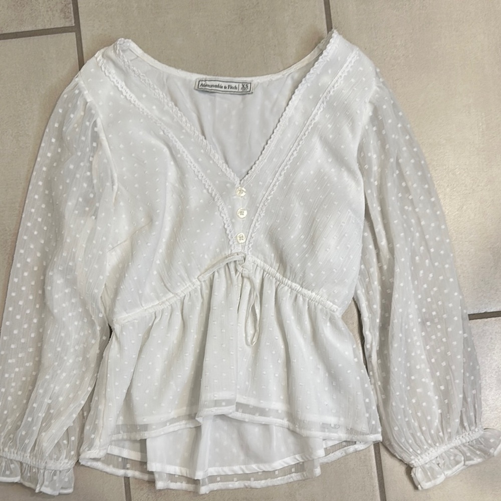 White Abercrombie & fitch blouse sheer sleeves